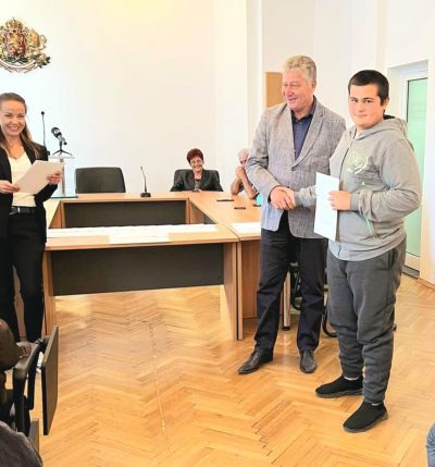 Стипендия за високи постижения в образованието  3